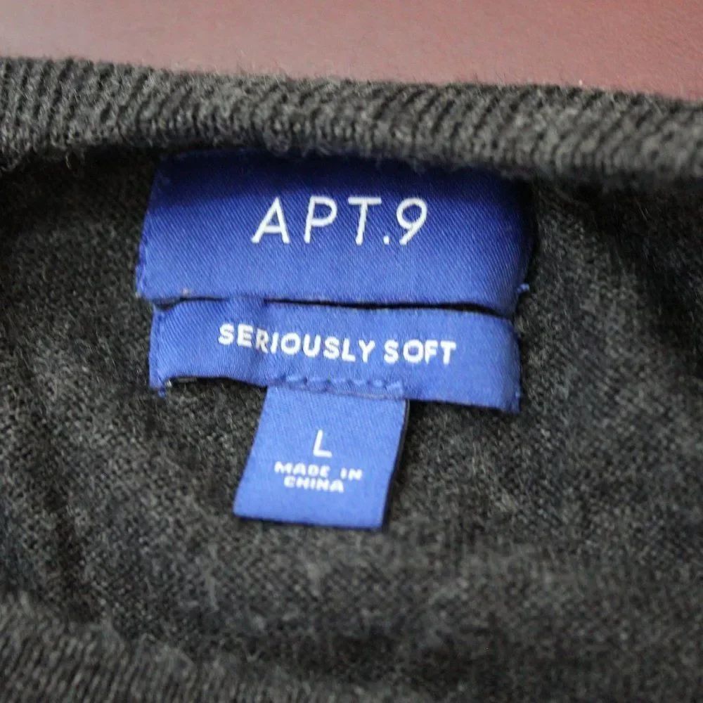 Apt 9 Multi-Colored Sweater - Picture 3 of 3